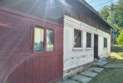 Casă cu 4 camere în Vărzăroaia - 5