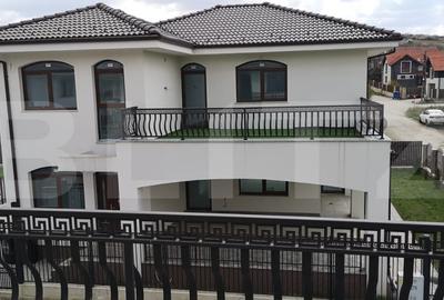 Casa in stil mediteranean, cu 4 camere, 158 mp, zona Dezmir - 1