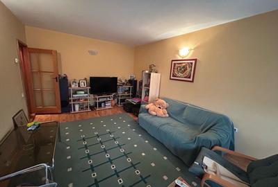 Apartament 3 camere confort 1 decomandat, Dorobantilor, etaj 3 - 2