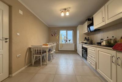 Casă spațioasă în Varias, împărțită în două unități cu acces separat - 4