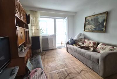 Apartament cu 2 camere decomandat în Casa de Cultură - 4