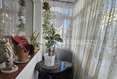 Apartament cu 3 camere decomandat în Piața Centrală - 1
