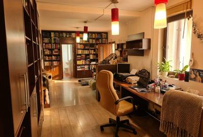 Casă individuală cu 7 camere cu Canalizare în Eroii Revoluției - 8