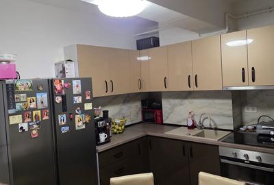 Apartament cu 3 camere decomandat în Central - 2