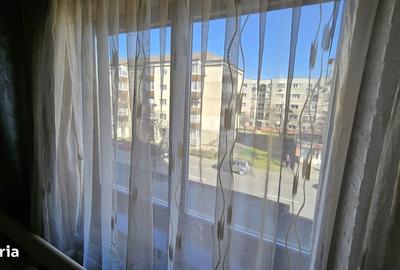 Apartament cu 3 camere decomandat în Rogerius - 11