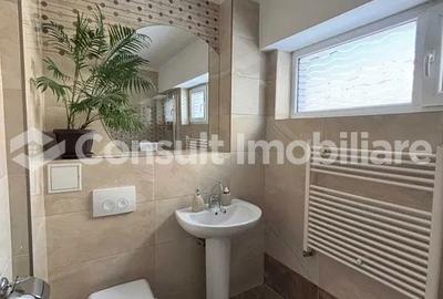 Apartament cu 3 camere semidecomandat în Mărăști