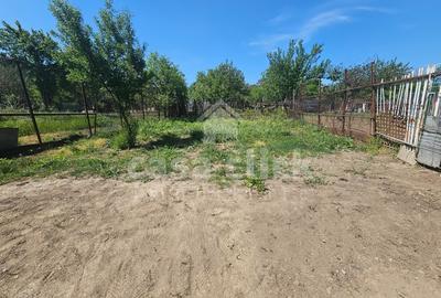 Teren agricol intravilan de 458 mp, în Central