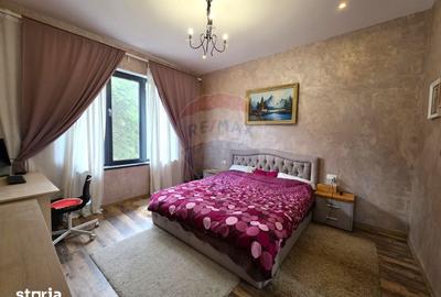 Casă cu 7 camere cu Teren 3200 Mp în Merei - 10