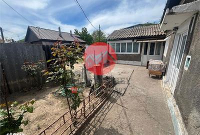 Casă cu 3 camere în Central
