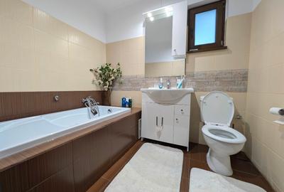 Casă individuală cu 3 camere cu Canalizare în Central - 11