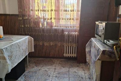 Apartament cu 3 camere decomandat în Popoveni - 3