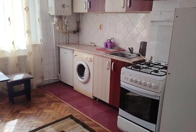 Apartament cu 2 camere decomandat în Gojdu - 3