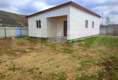 Casa 80 mp Viforata, la 2 km de Targovi?te - 1