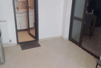 Casă cu 4 camere în Central - 1