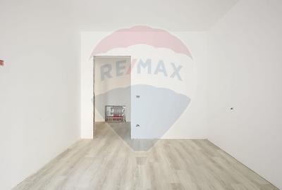 Apartament cu 2 camere semidecomandat în Rulmentul - 8