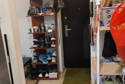 Garsonieră decomandată în Central - 2