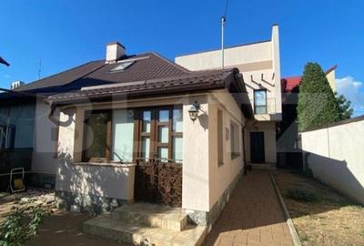 Casă cu 5 camere cu Teren 360 Mp în Central