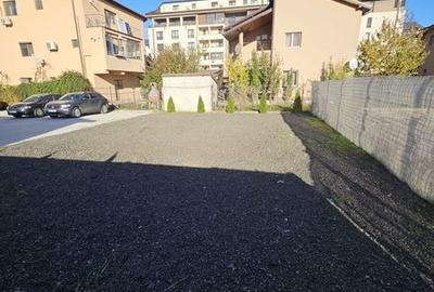 Teren de 183 mp, în Central - 6