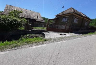 Casa solida din caramida, 4000 mp, cu CF - 2