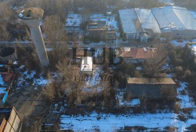 Casă individuală cu 8 camere cu Canalizare în Periferie - 2