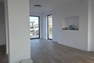 Casă cu Teren 230 Mp în Berceni - 3