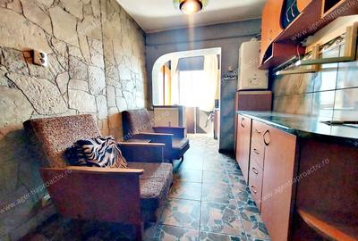 Apartament 2 camere decomandat Micro 21 cu Vedere deosebita către Dunăre - 3