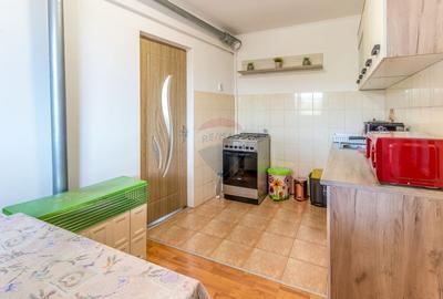 Casă individuală cu 3 camere cu Garaj în Exterior Sud - 9