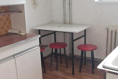 Apartament cu 2 camere decomandat în Central - 1