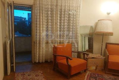 Apartament cu 2 camere circular, mobilat în Universitate