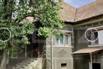 Casa cu 3 camere bucatarie si Baie 70 mp si teren de 1300mp - 1
