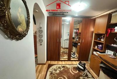 Casă cu 4 camere cu Canalizare în Piața Nouă - 6