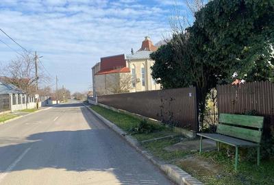 Casă cu Teren 3300 Mp în Central - 10