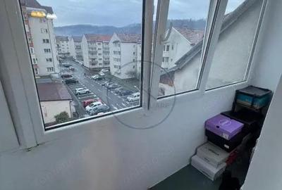 Apartament 2 camere, decomandat, zona CRVIVU - 2