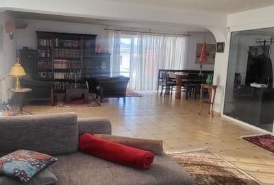 Vila de vânzare în Petresti - 1