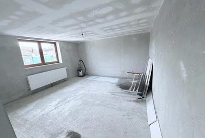 Casă cu 2 camere cu Teren 546 Mp în Nord - 2