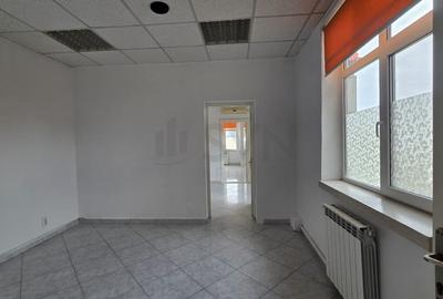 Casă individuală cu 7 camere cu Canalizare în Moșilor - 17