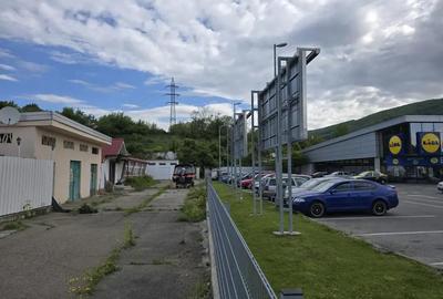 Spațiu comercial, de 635 mp, în Central - 4