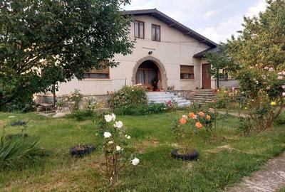 Casă cu 4 camere în Băicoi - 4