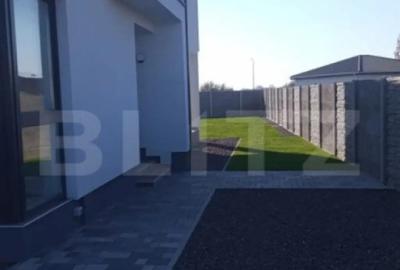 Casă cu 4 camere cu Teren 393 Mp în Urseni - 4
