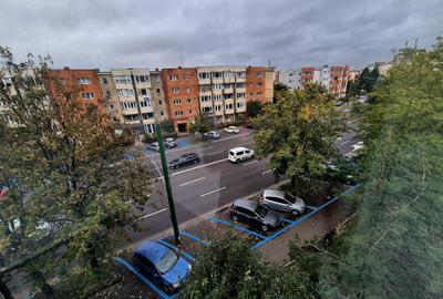 Inchiriere 4 camere recent renovate, str Zizinului Brasov - 8