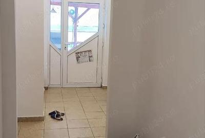 Spațiu comercial, de 40 mp, în Lacul Tei - 2