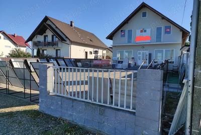 Vand loca?ie in Radau?i zona liceul agricol strada principala vad foarte bun pentru o afacere - 2
