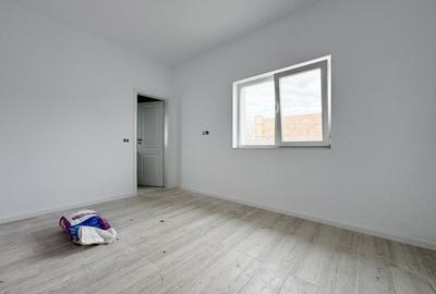 Duplex cu 4 camere cu Canalizare în Moșnița Nouă - 9