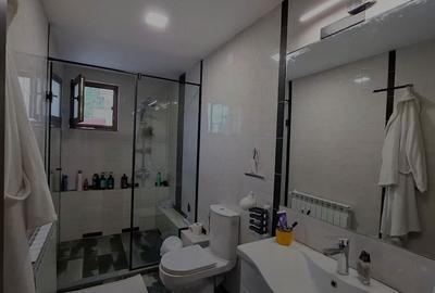 Casă cu 7 camere cu Teren 960 Mp în Câmpineanca - 2