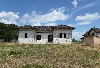 Casa 130 mp plus teren 4174mp in Slatioarele la 15 km de Pitesti - 4