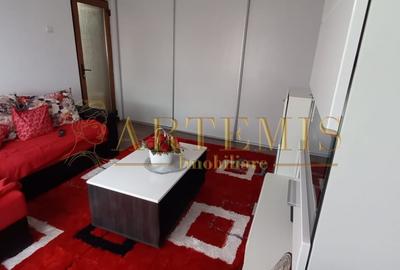 Apartament de 2 camere, decomandat, 45 mp., zona Decebal. - 3