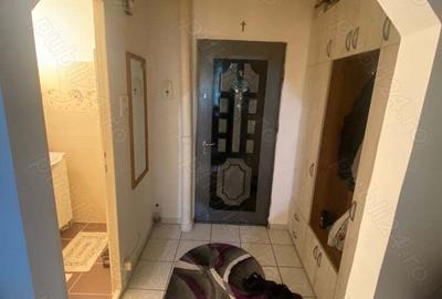 Apartament 3 camere Etaj 3 complet mobilat utilat Apartament 3 camere Etaj 3 complet mobilat utilat - 8