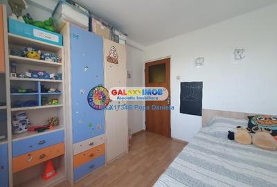 Vanzare 3 camere decomandat, Bdul 1 Decembrie - Scoala 82 - 9