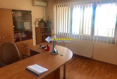 Spațiu comercial, de 254 mp, în Cetate - 2