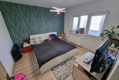 Apartament decomandat zona CET - 2